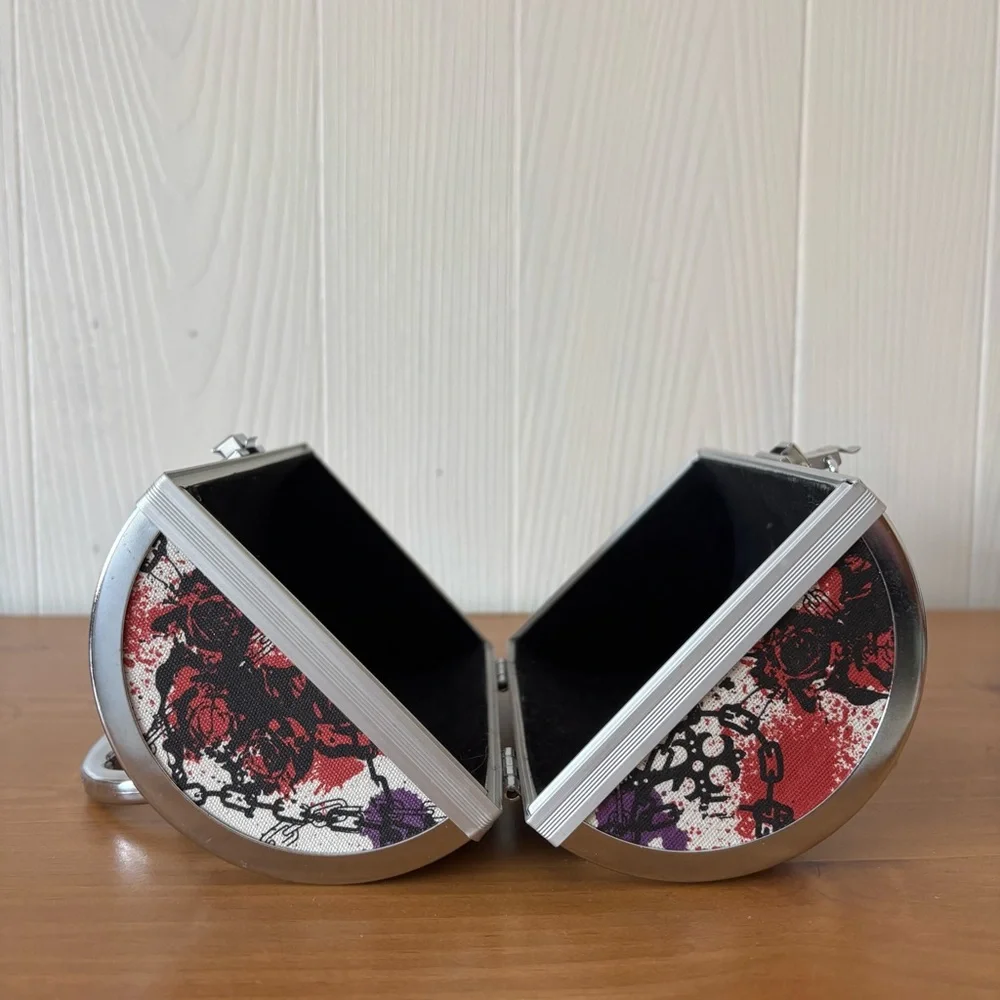 Small makeup case - Picture 2 of 3